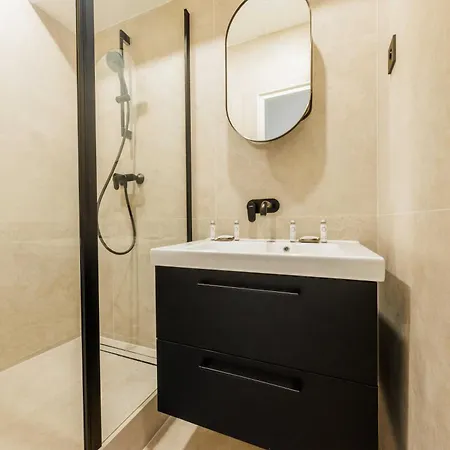 דירה Chic 1br-4p - Strasbourg-saint-denis פריז